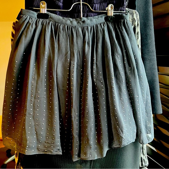 Club Monaco cute short skirt - Picture 2 of 3